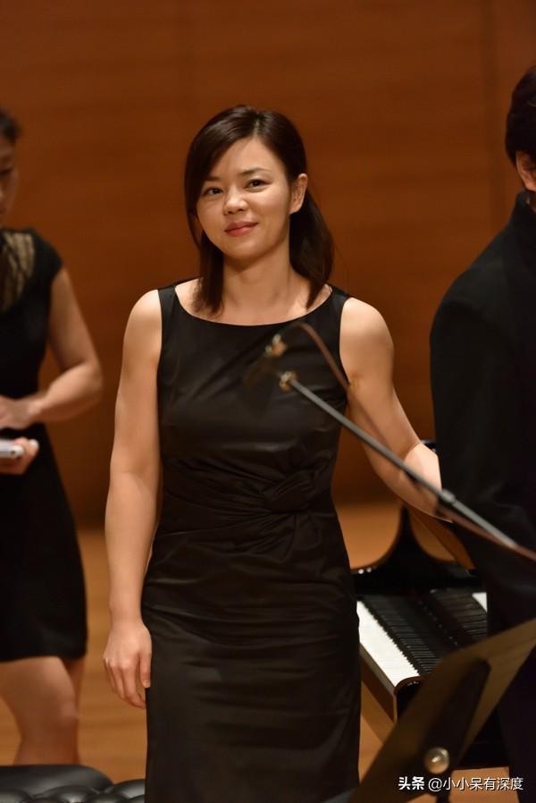 女钢琴演奏家陈萨（著名美女钢琴家陈萨）(32)