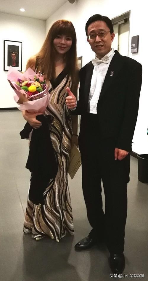 女钢琴演奏家陈萨（著名美女钢琴家陈萨）(48)