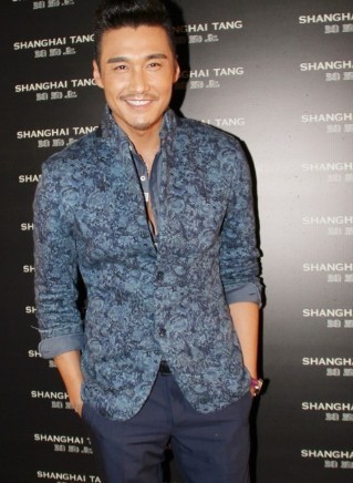 胡兵为什么叫胡美丽的原因（胡兵让年轻妹子为他削发为尼）