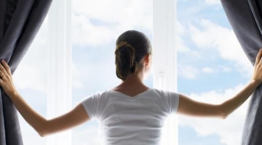 夏天太热可以开窗户睡觉吗