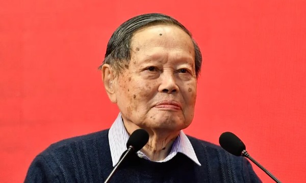 杨振宁是谁什么是人物传记,杨振宁到底是什么样的人图5