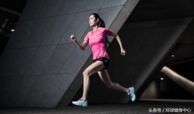 短跑的技巧要领（短跑也有一定的技巧）(4)