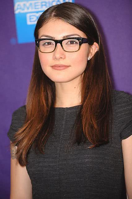 丹妮艾拉·皮内达个人资料写真作品