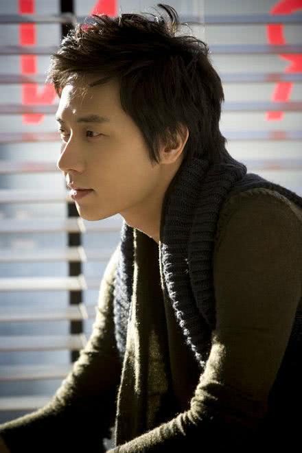 李先镐个人资料写真作品