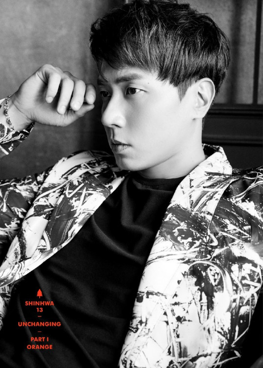 李先镐个人资料写真作品