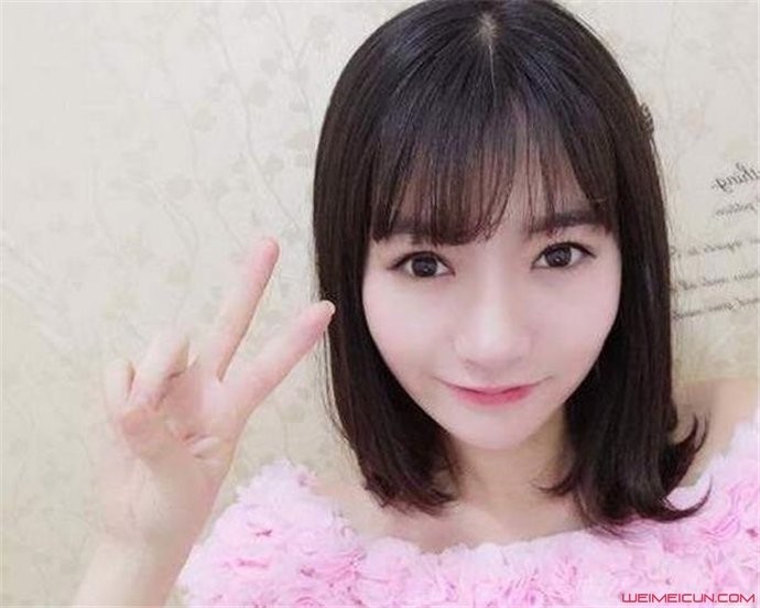 丑曦的资料照片 丑曦豪放的主播风格