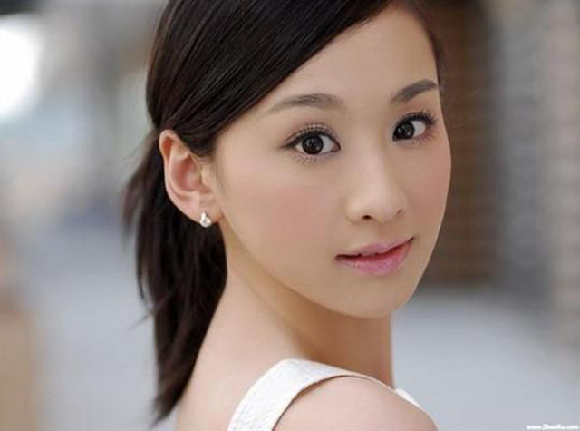 盘点娱乐圈早早退圈的女明星（十大退出娱乐圈女明星）