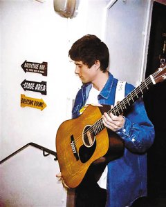 ​班杰明个人资料（美国歌手班杰明的“中文十级”路）