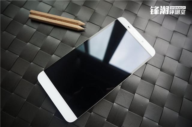 乐视手机1pro开箱测试（乐视手机1详细评测）(1)