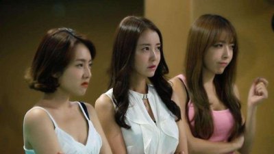 ​咸素媛个人资料简介 色即是空饰演大咧咧的女生