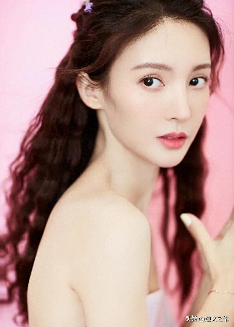 金晨个人资料  一位非常漂亮出色的女明星，她的身高和长相都让人印象深刻