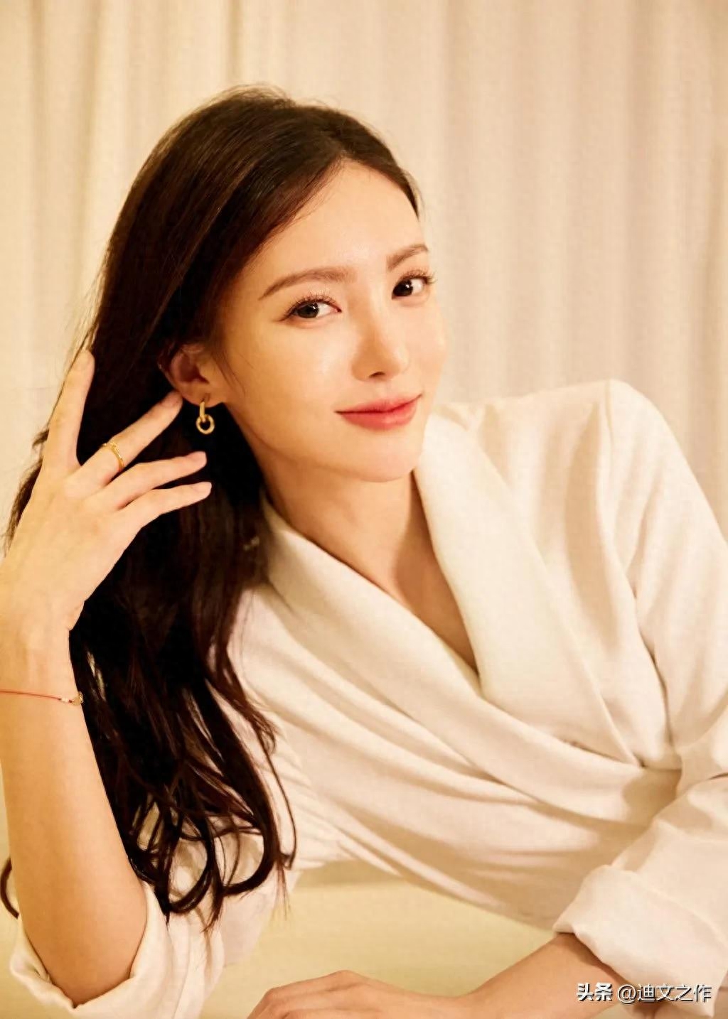 金晨个人资料  一位非常漂亮出色的女明星，她的身高和长相都让人印象深刻