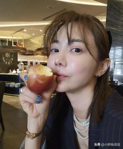 ​刘荷娜现身台湾(引来粉丝激动询问会和林志颖见面吗？)