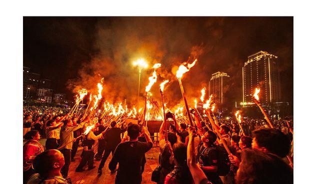 火把节和歌墟节分别是哪个民族的传统节日