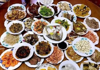 ​在什么样的春晚中吃年夜饭,惊喜年夜饭在哪个春晚