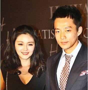 大s比汪小菲大几岁