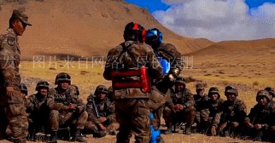 ​中印边界冲突真相来了，双方狼牙棒对战，解放军夜袭取胜