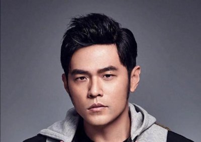 ​聚焦华语乐坛十大当红歌星：才华与魅力的华丽乐章