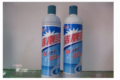 ​你真的会用洁厕灵吗？马桶洁厕灵要放哪？使用当中要注意什么？