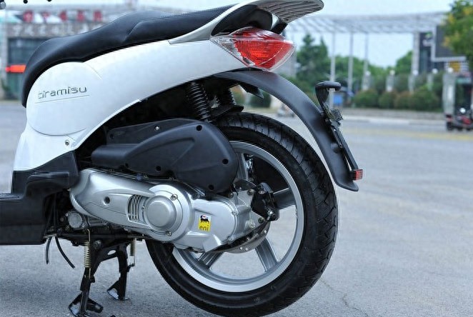 车友2.3万提台圣甲虫200，动力优异外观丑爆，跟巧格佳御没法比