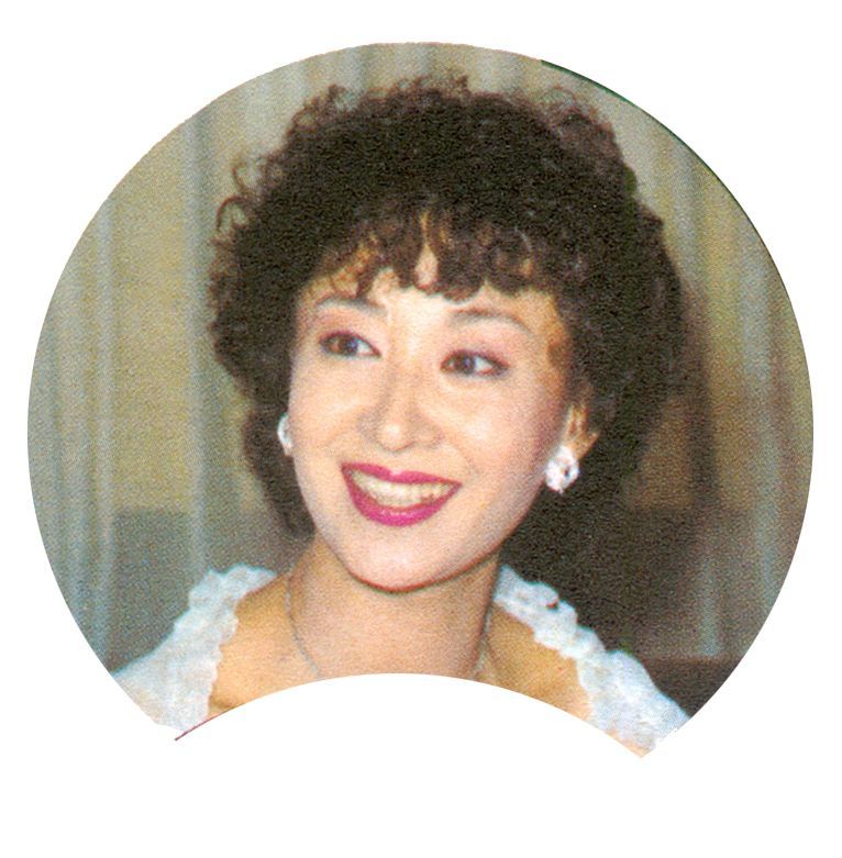 三田佳子个人资料写真作品