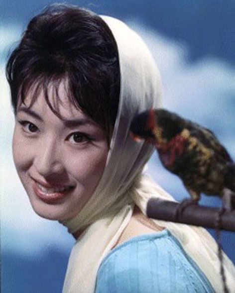 三田佳子个人资料写真作品