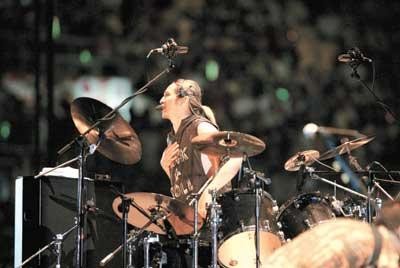 叶世荣冥婚咋回事（叶世荣前女友去世竟举行冥婚）