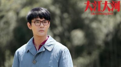 ​艾薇儿老公叫什么（艾薇儿和老公亮相格莱美红毯）