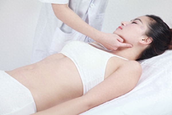 天容穴:属手太阳小肠经主要功、利咽消肿