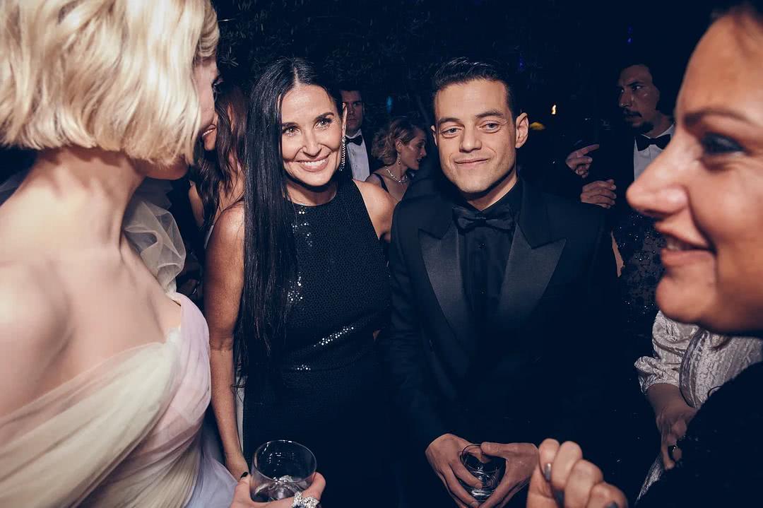 黛米·摩尔个人资料写真作品