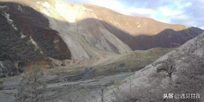 ​山体滑坡，金沙江再次断流