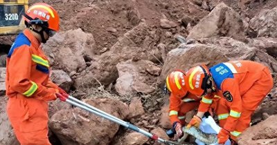 ​闹大了！龙岩一工地挖出“冬眠”蟒蛇，重达35斤！网友：从哪来的