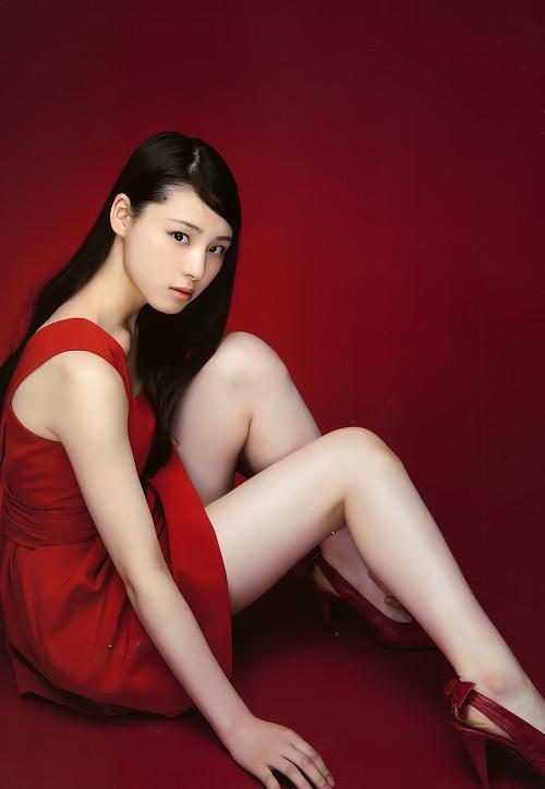 相乐伊织个人资料写真作品