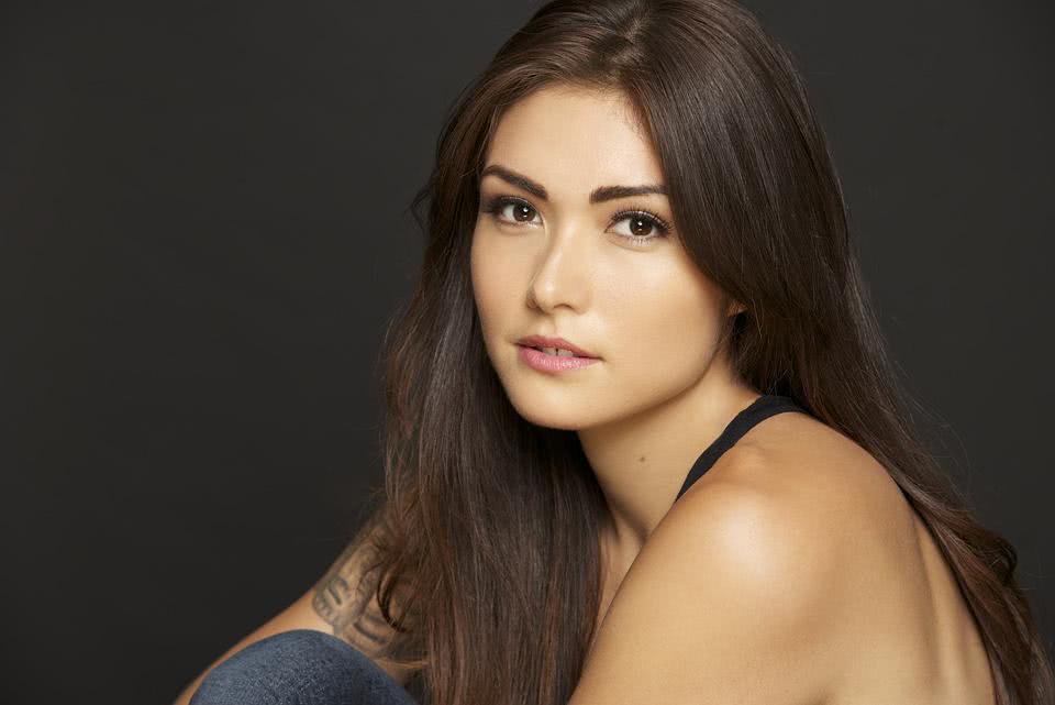 丹妮艾拉·皮内达个人资料写真作品