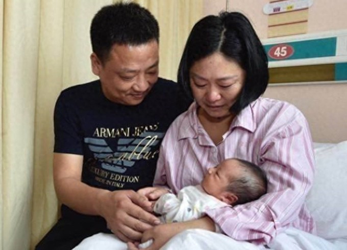 救火中没了命的刘杰烈士：家中独子，4年后母亲诞下二胎弥补遗憾