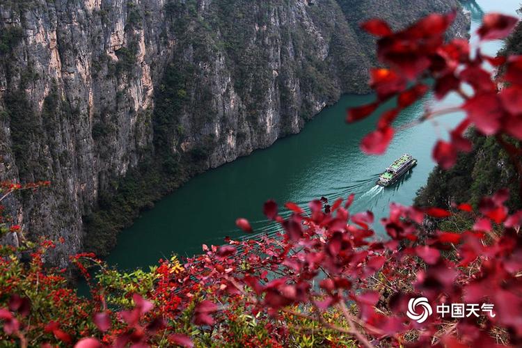 1、长江三峡大坝、巫山金鹰山森林公园