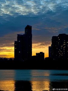 ​赵露思微博分享最新日常 plog 造型可爱对镜头笑好甜