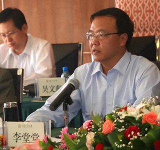 ​从普通家庭到权力中心：李堂堂的故事警示我们