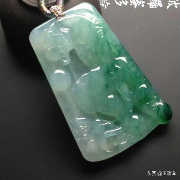 属虎女的戴什么玉吊坠比较好（属虎女戴什么玉吊坠最好）