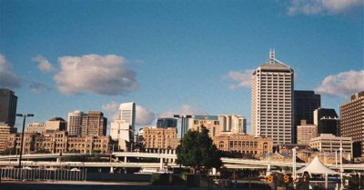 ​中国最神奇的小区，24层高楼却没有电梯，居民买菜回家从不费劲