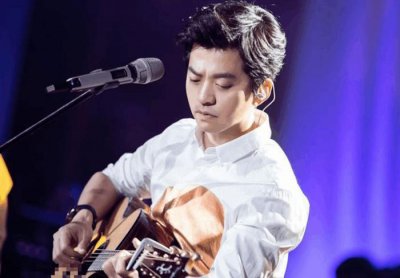 ​何洁将参加《歌手》？其发文疑似否认，坦言：某节目真的上不去！