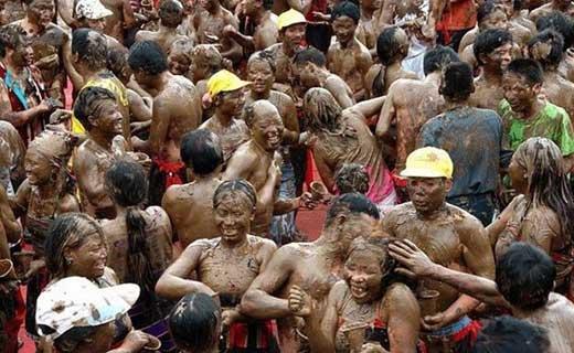 南瓜节是哪个民族的传统节日（全球十大奇葩节日）(5)