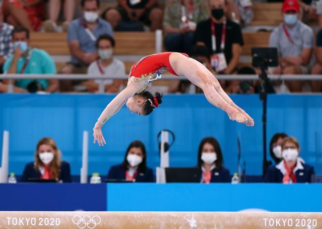 管晨辰女子平衡木摘金回放（女子平衡木夺冠）(1)