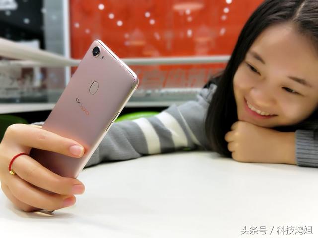 oppo手机全面屏a79（OPPOA79深度体验全面屏游戏更畅快）(5)