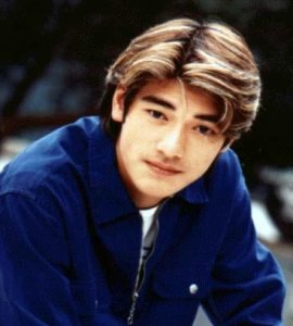 ​这些耳熟能详，却不是中国人的明星，有一位还是日本国籍