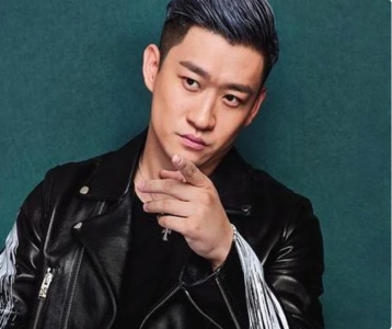 ​12年后，离开郭德纲的何云伟，被打回原形了