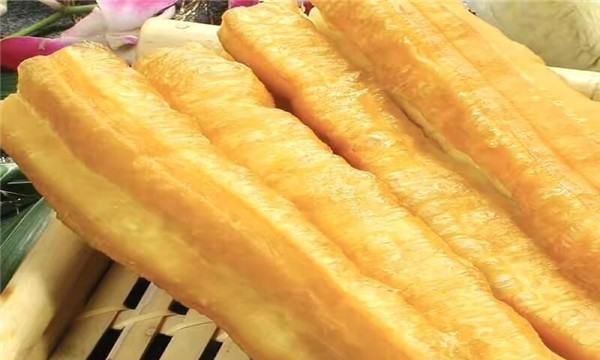 油条为什么要两根并在一起炸,油条为什么非要2根一起炸才好吃图11
