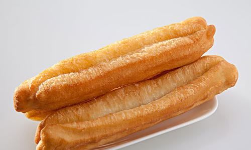 油条为什么要两根并在一起炸,油条为什么非要2根一起炸才好吃图2