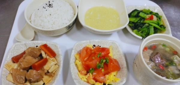 适合老年人的食谱,卧床老年人的饮食食谱图7