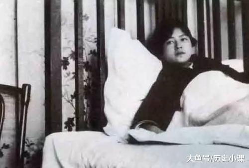 林徽因美到什么地步?她的男学生总结4个字